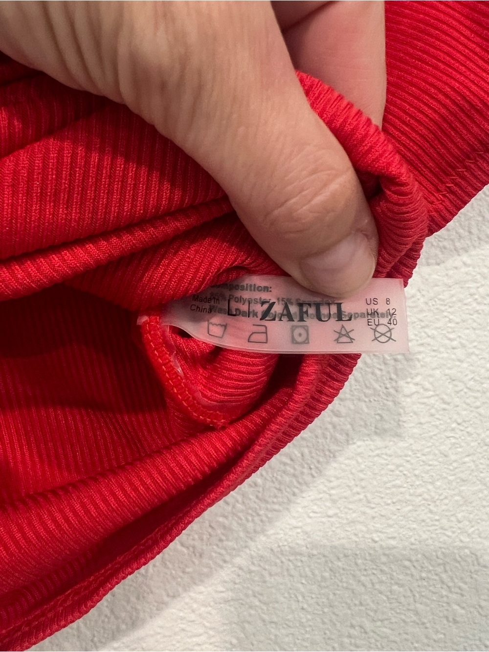 Zaful Red Knot-Front Ribbed Crop Top - Picture 5 of 5